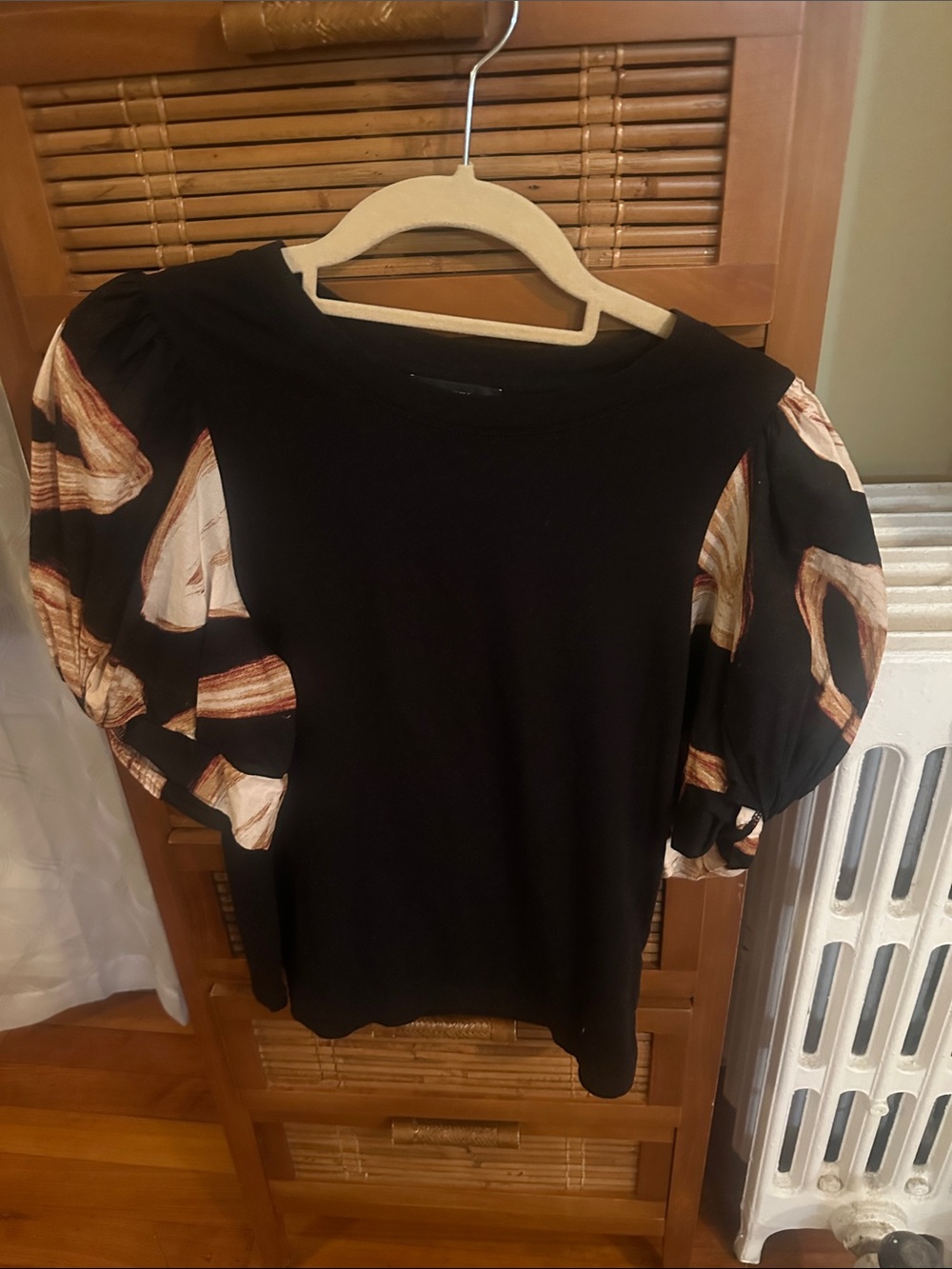 Dkny Black Top with Printed Puff Sleeves